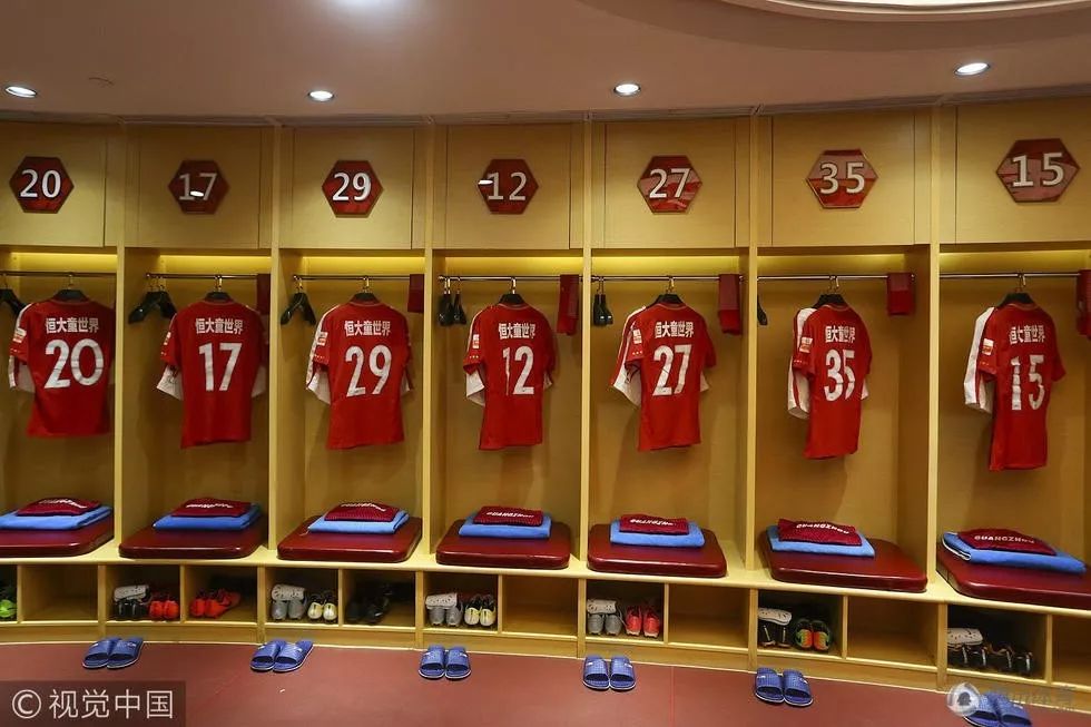 九游游戏中心-今晨体能课后,里昂远射贴柱备战欧超杯,更衣室稳定,细节决定成败(体能跨越障碍物教案)