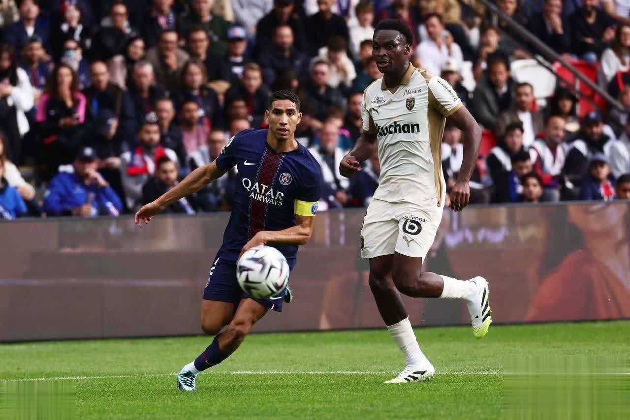 九游手游下载-包含阿贾克斯训练开放日，集结日刷新队史纪录引欢呼，欧冠在即，赛季目标并未改变的词条