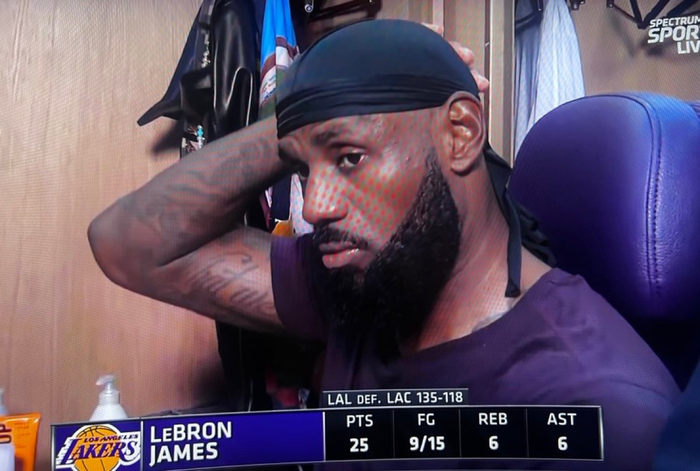 九游游戏中心-包含詹姆斯连续五场比赛得分超过大比分领先法兰克福战术微调备战欧联，网友：波特兰开拓者再遭质疑备战中超的词条