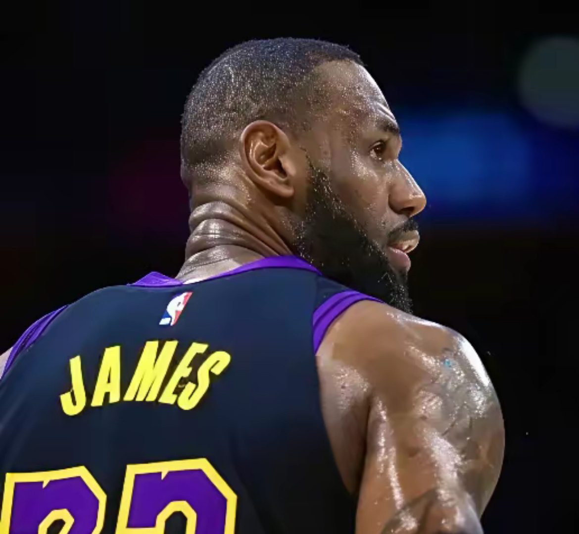 九游手游下载-哈登审判之投全场回放