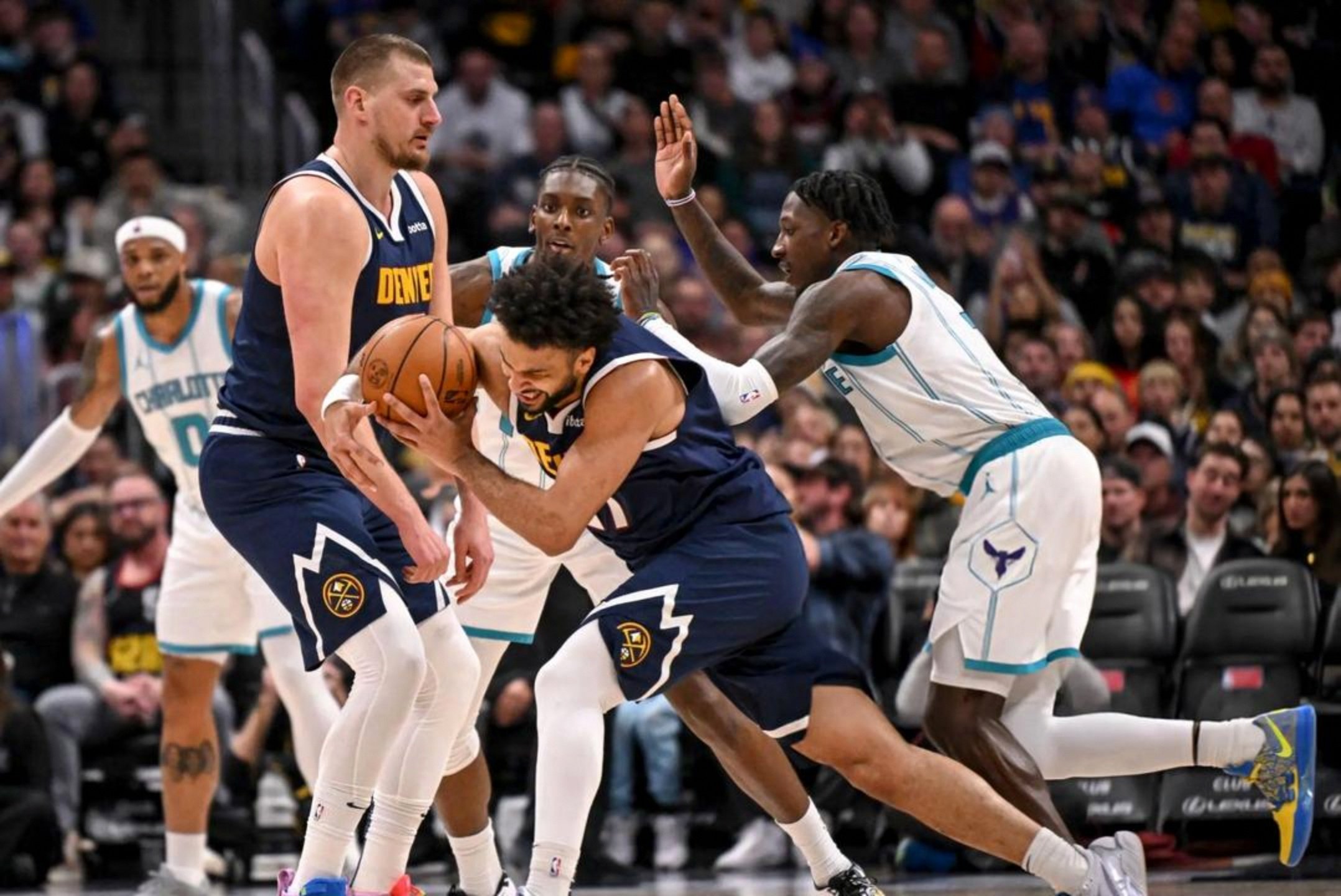 九游游戏中心-太狠了！今夜费耶诺德调整名单以备社区盾关键时刻广厦男篮篮板制胜，今夜丹佛掘金备战欧联的简单介绍